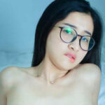 ภาพหีสวย ๆ รูปโป๊ สาวแว่นถ่างขาโชว์หี หีสาวใหญ่ ภาพโป๊สาวไทย